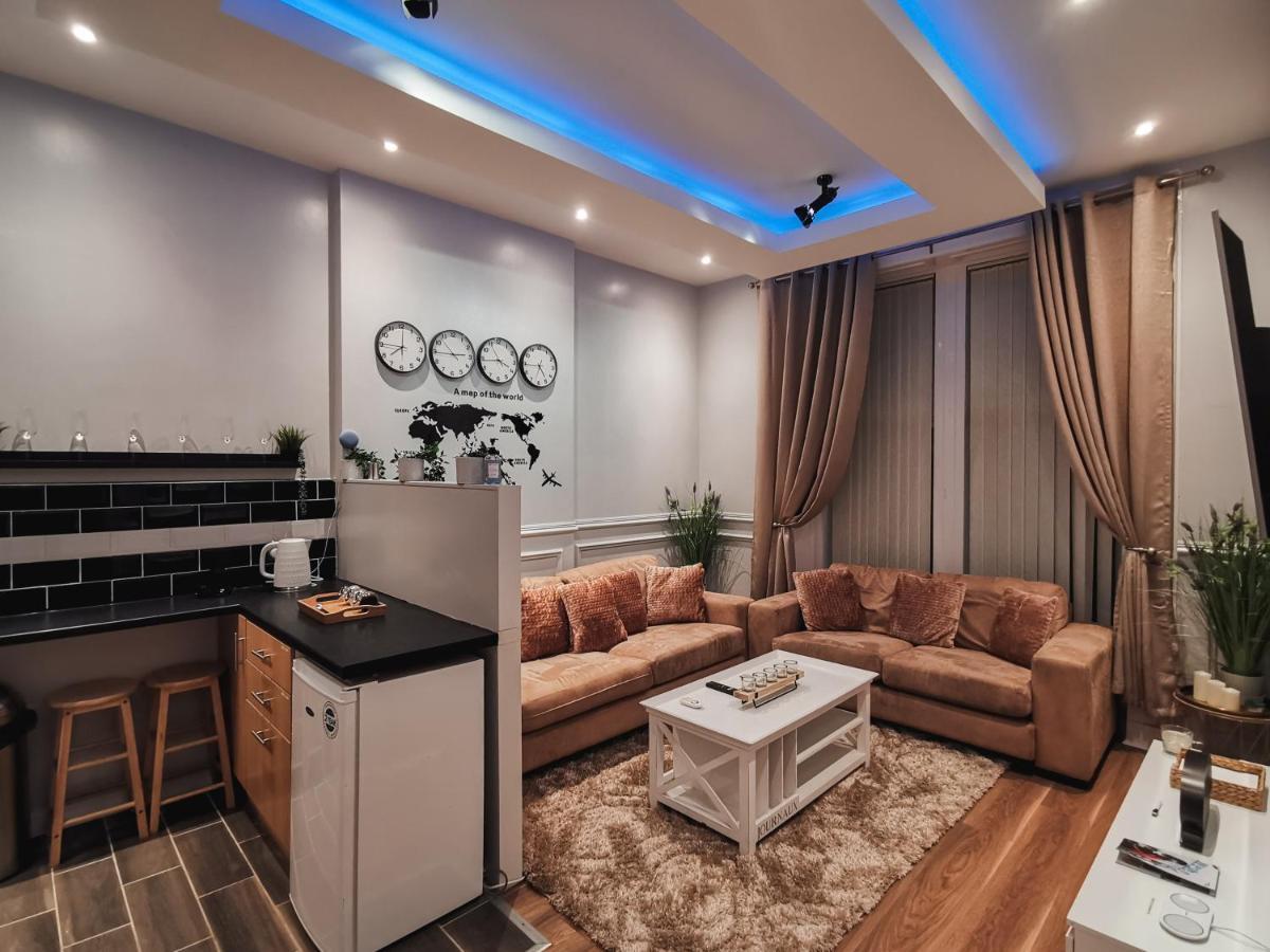 Luxurious 3 Bedroom Apartment: Heart Of Westend Глазго Экстерьер фото