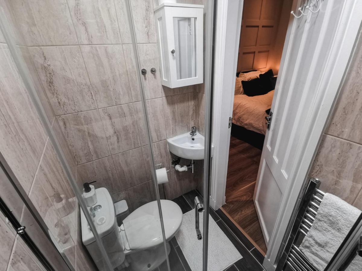 Luxurious 3 Bedroom Apartment: Heart Of Westend Глазго Экстерьер фото
